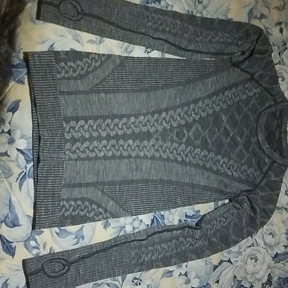 Bundle - Luluemon Athletica Long Sleeve Shirt